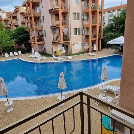 Two Bedroom - двуспален